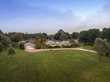 'Arila' 18 Tarrawarra Lane, ROMSEY, VIC 3434