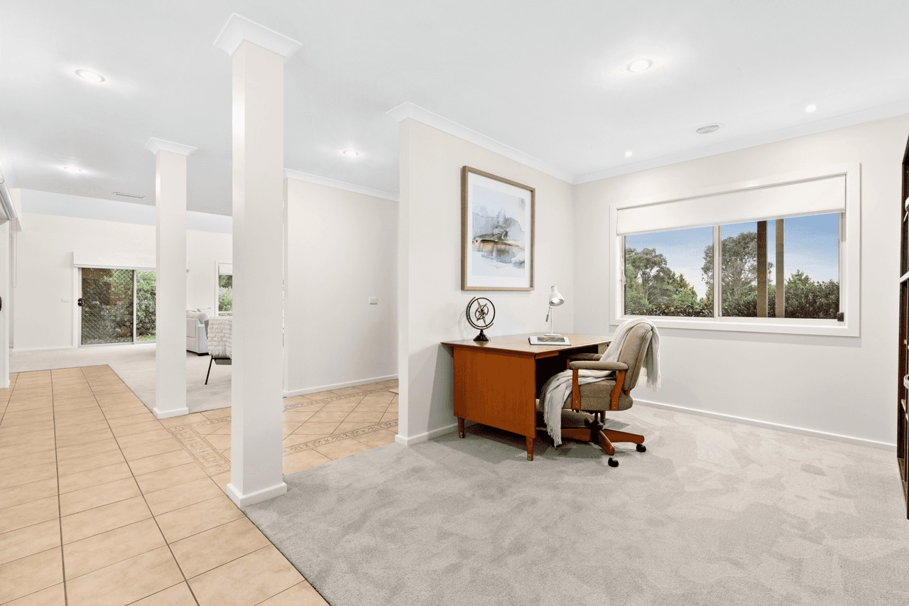 'Arila' 18 Tarrawarra Lane, ROMSEY, VIC 3434