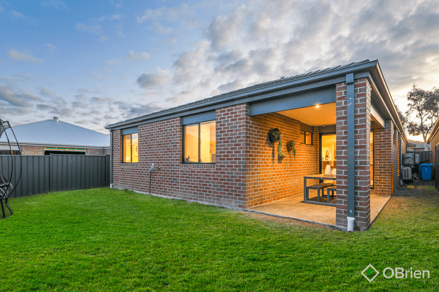 11 Celtic Drive, Cranbourne East, VIC 3977