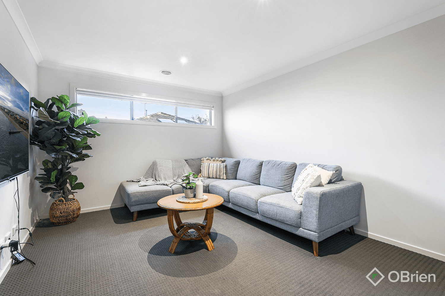 11 Celtic Drive, Cranbourne East, VIC 3977