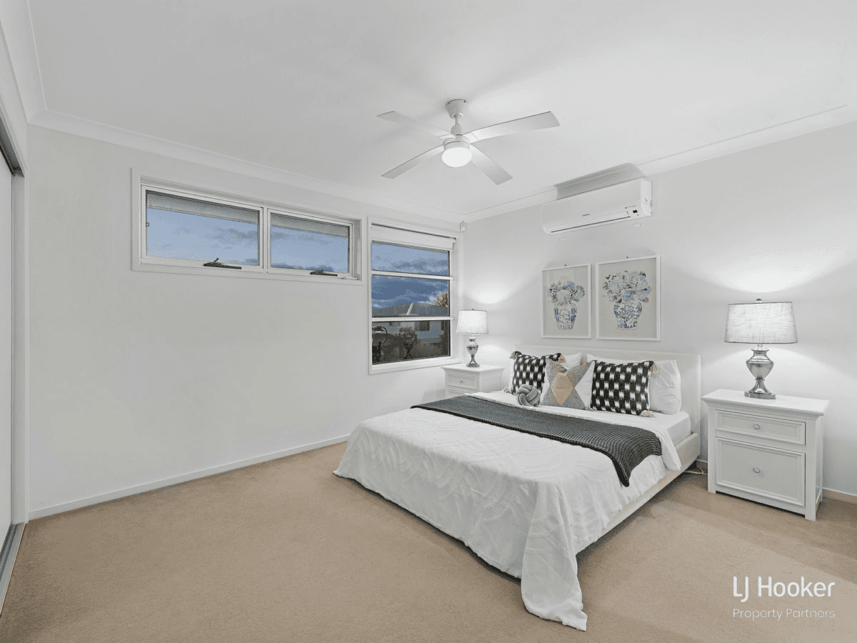 8 Ross Street, ROCHEDALE, QLD 4123