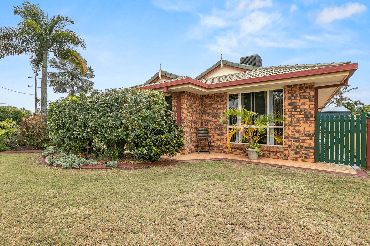 60  Long Street, EMERALD, QLD 4720