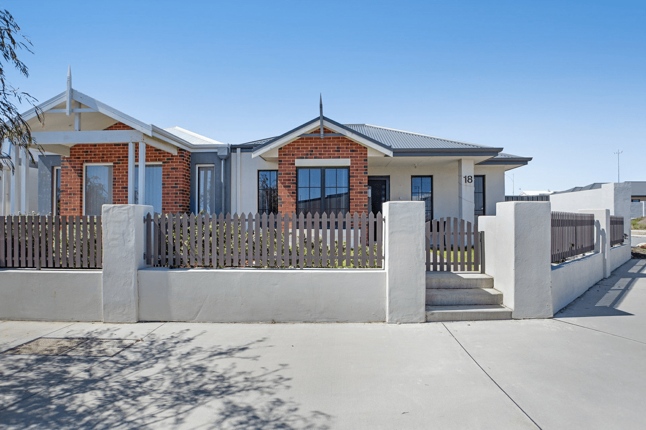 18 Trethowan Promenade, ALKIMOS, WA 6038