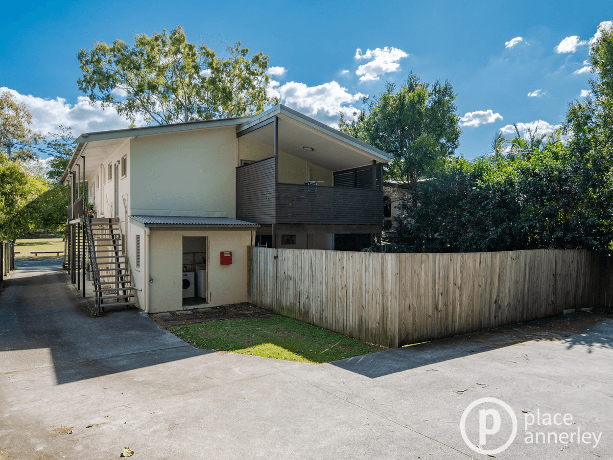 2/42 William Parade, Fairfield, QLD 4103