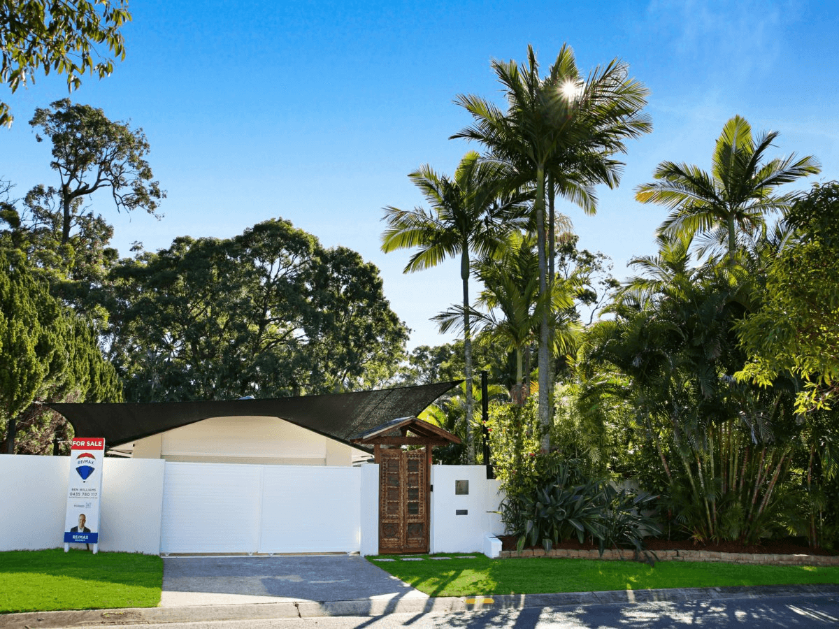 6 Chantilly Place, ROBINA, QLD 4226