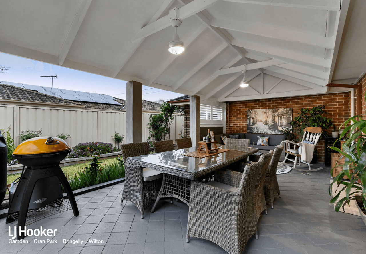 12 Ashford Circuit, CURRANS HILL, NSW 2567