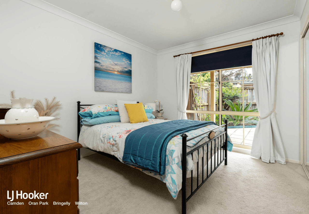 12 Ashford Circuit, CURRANS HILL, NSW 2567