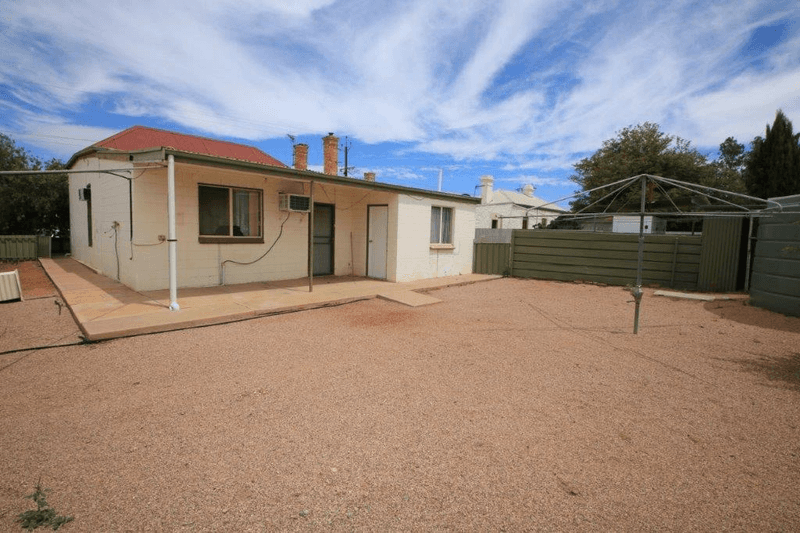 44 First Street, Quorn, SA 5433