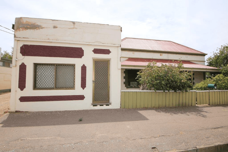 44 First Street, Quorn, SA 5433