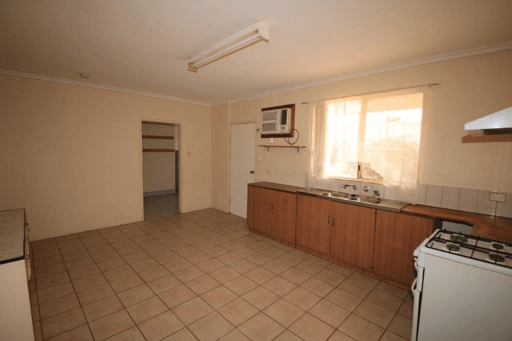 44 First Street, Quorn, SA 5433