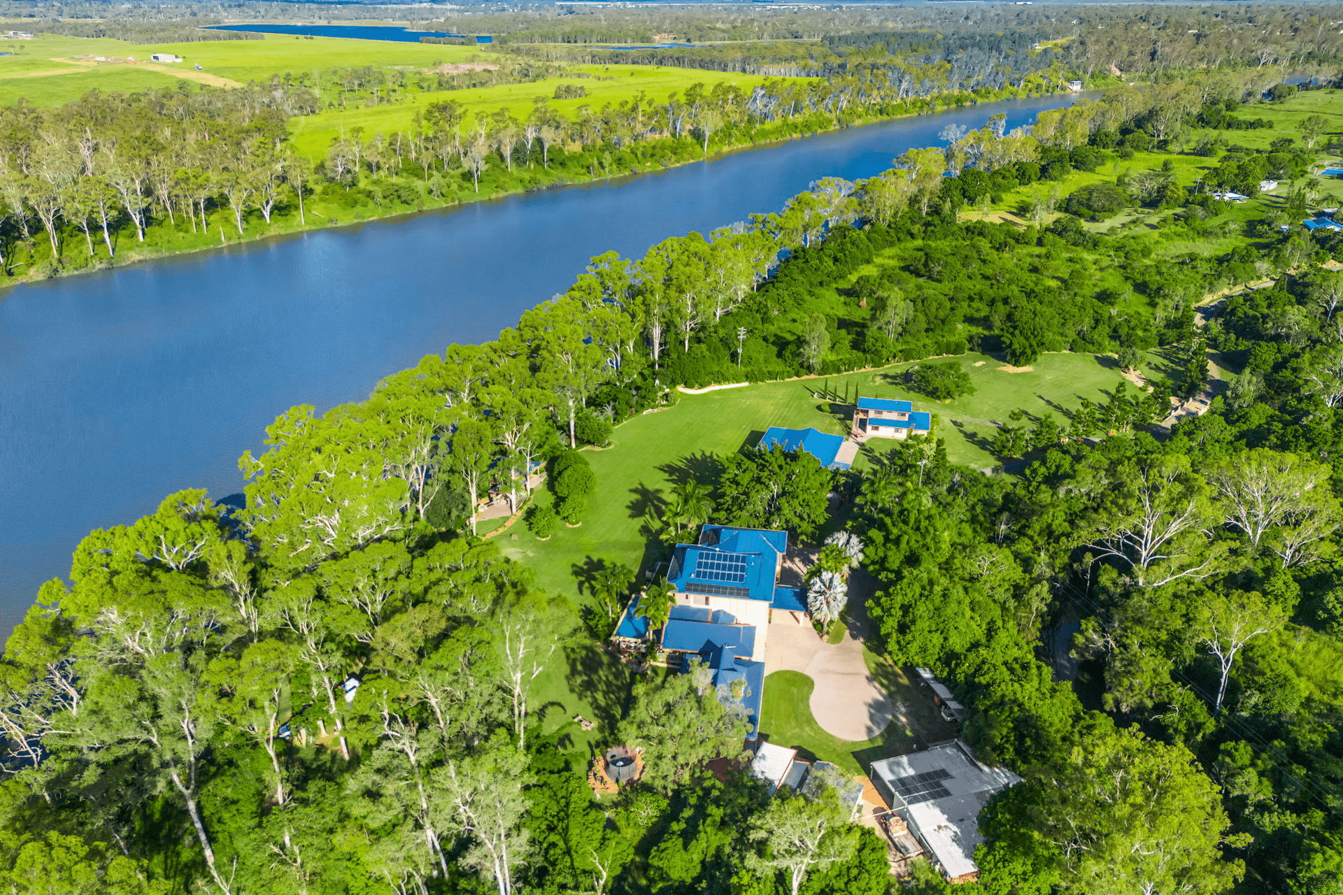 169 Bakers Road, South Kolan, QLD 4670