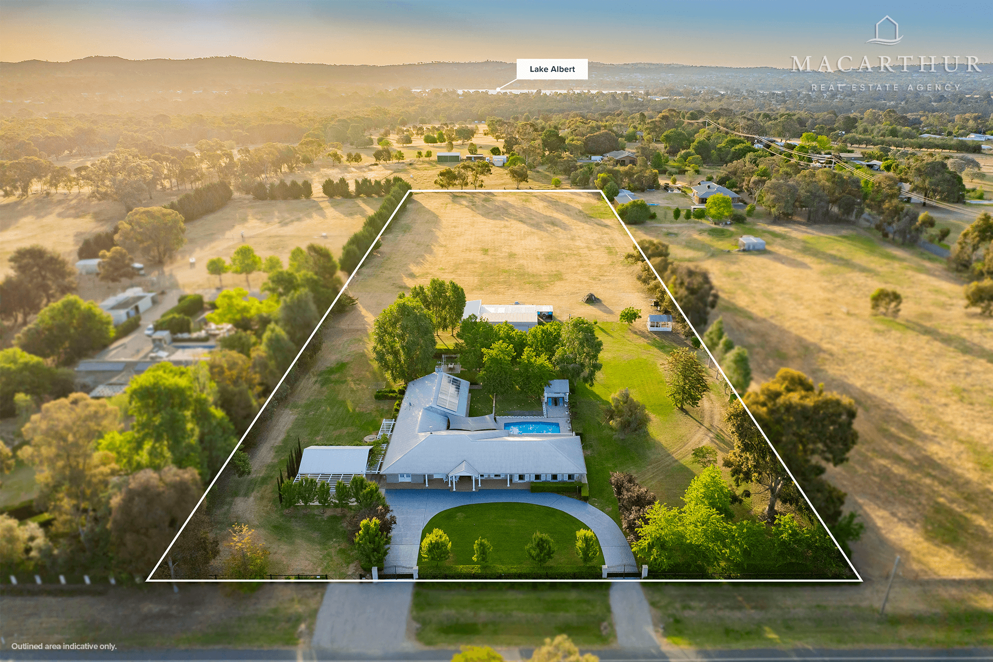 298 Mitchell Road, Lake Albert, NSW 2650