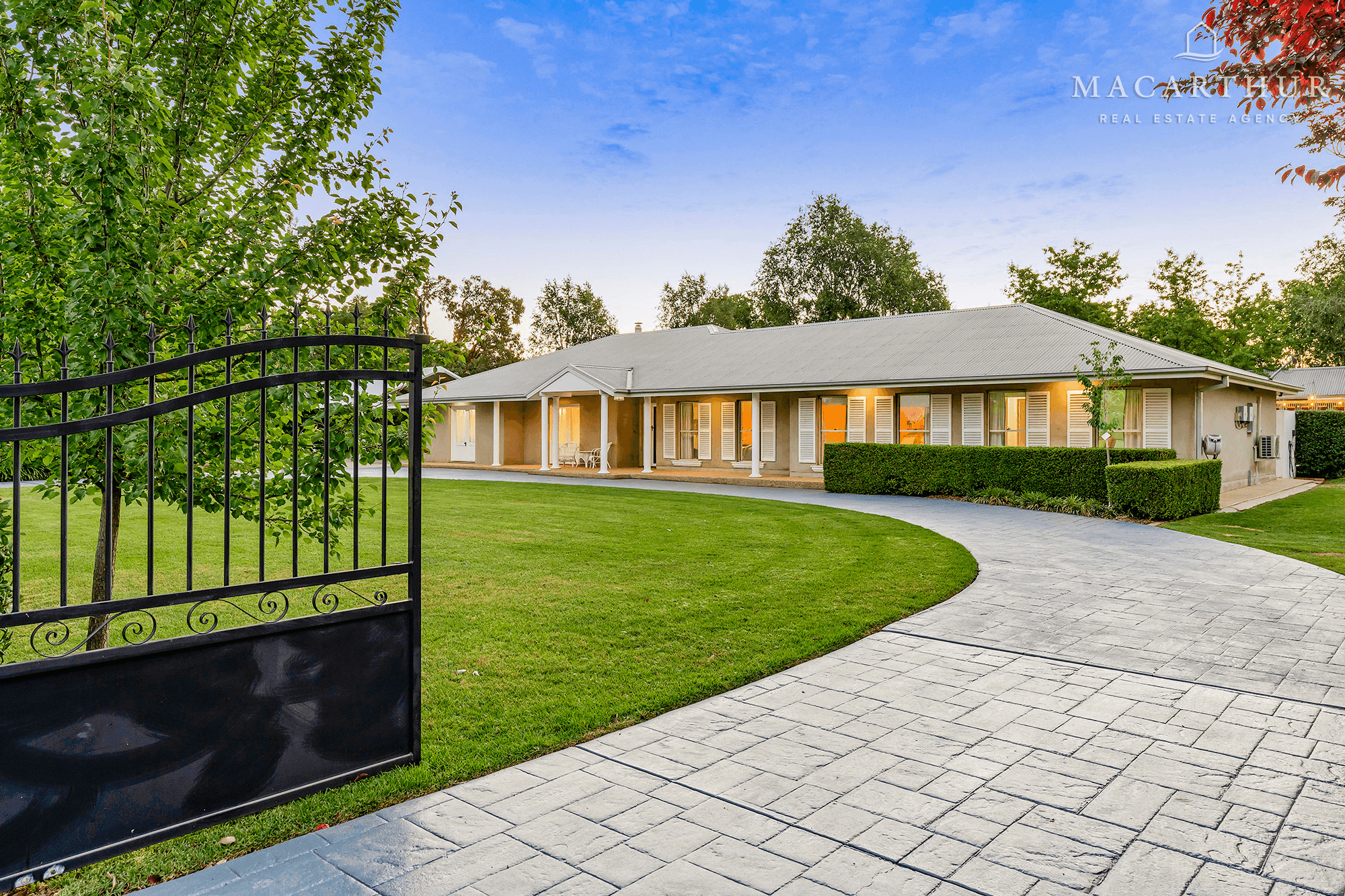 298 Mitchell Road, Lake Albert, NSW 2650