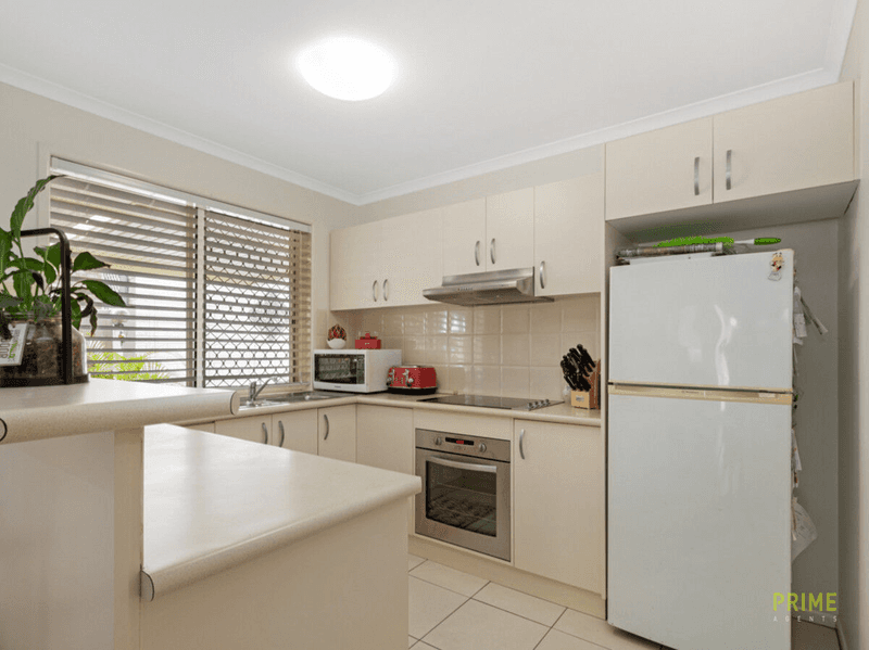 2 Brooke Court, Torquay, QLD 4655