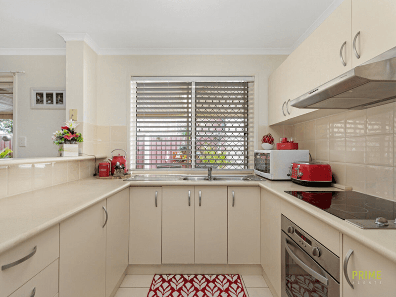 2 Brooke Court, Torquay, QLD 4655