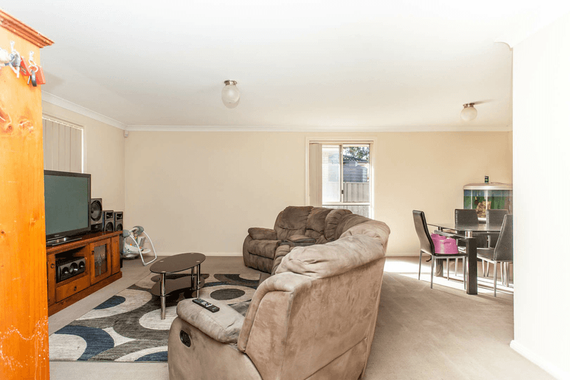 19 Casson Avenue, CESSNOCK, NSW 2325