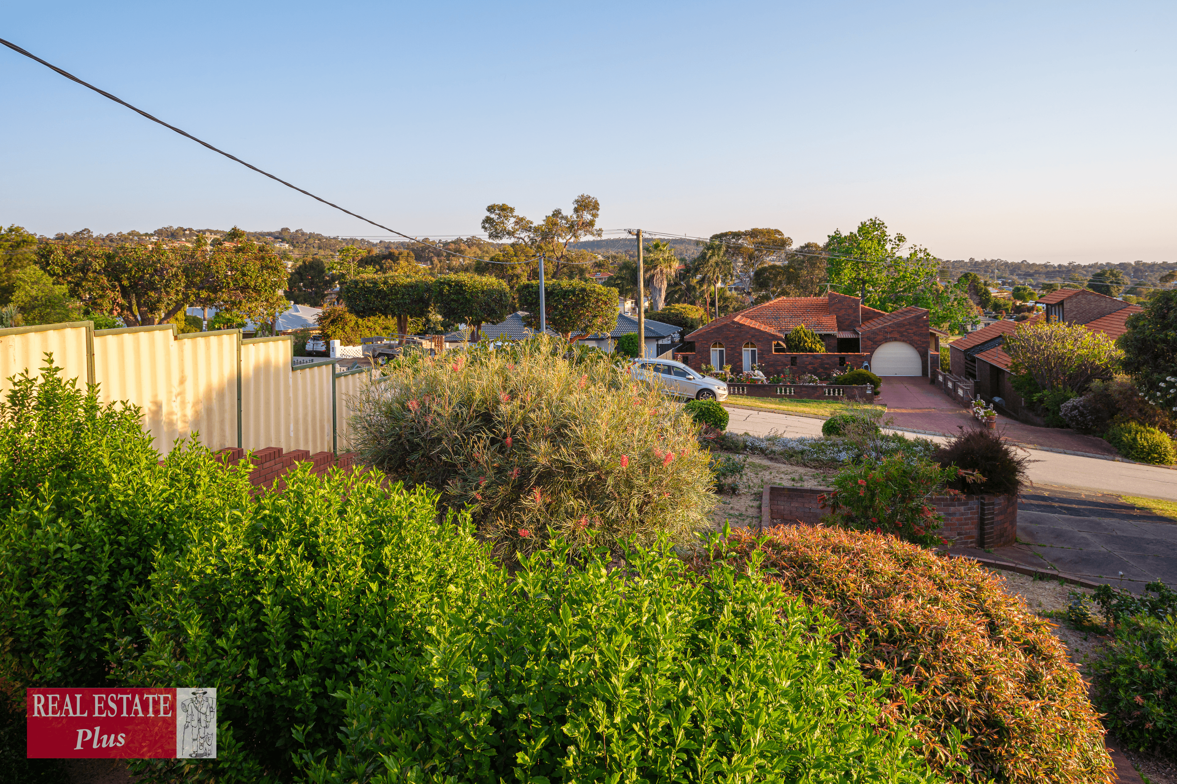 21 Kingsfield Avenue, SWAN VIEW, WA 6056