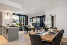 2/18 Ovens Street, BOX HILL NORTH, VIC 3129