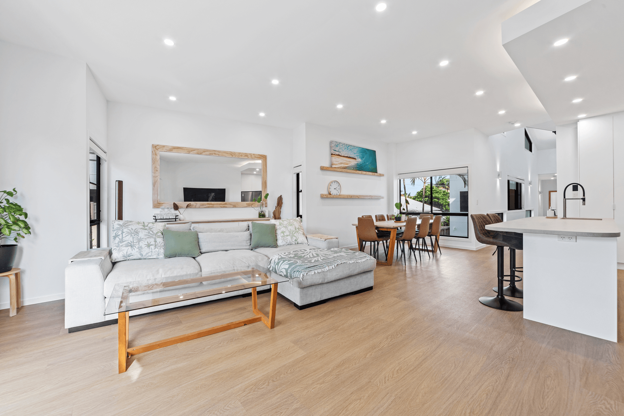 16E Jeays Street, SCARBOROUGH, QLD 4020