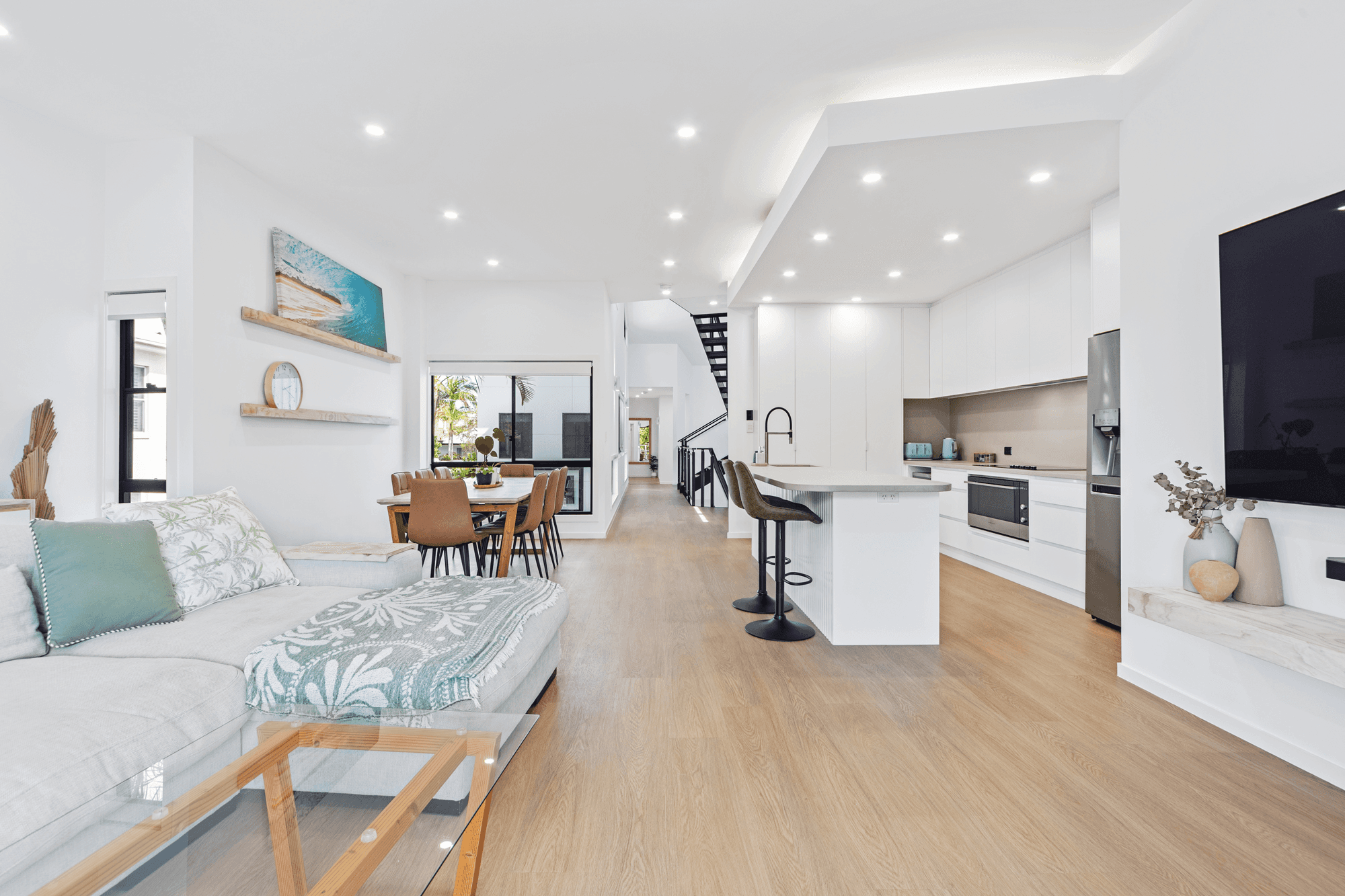 16E Jeays Street, SCARBOROUGH, QLD 4020