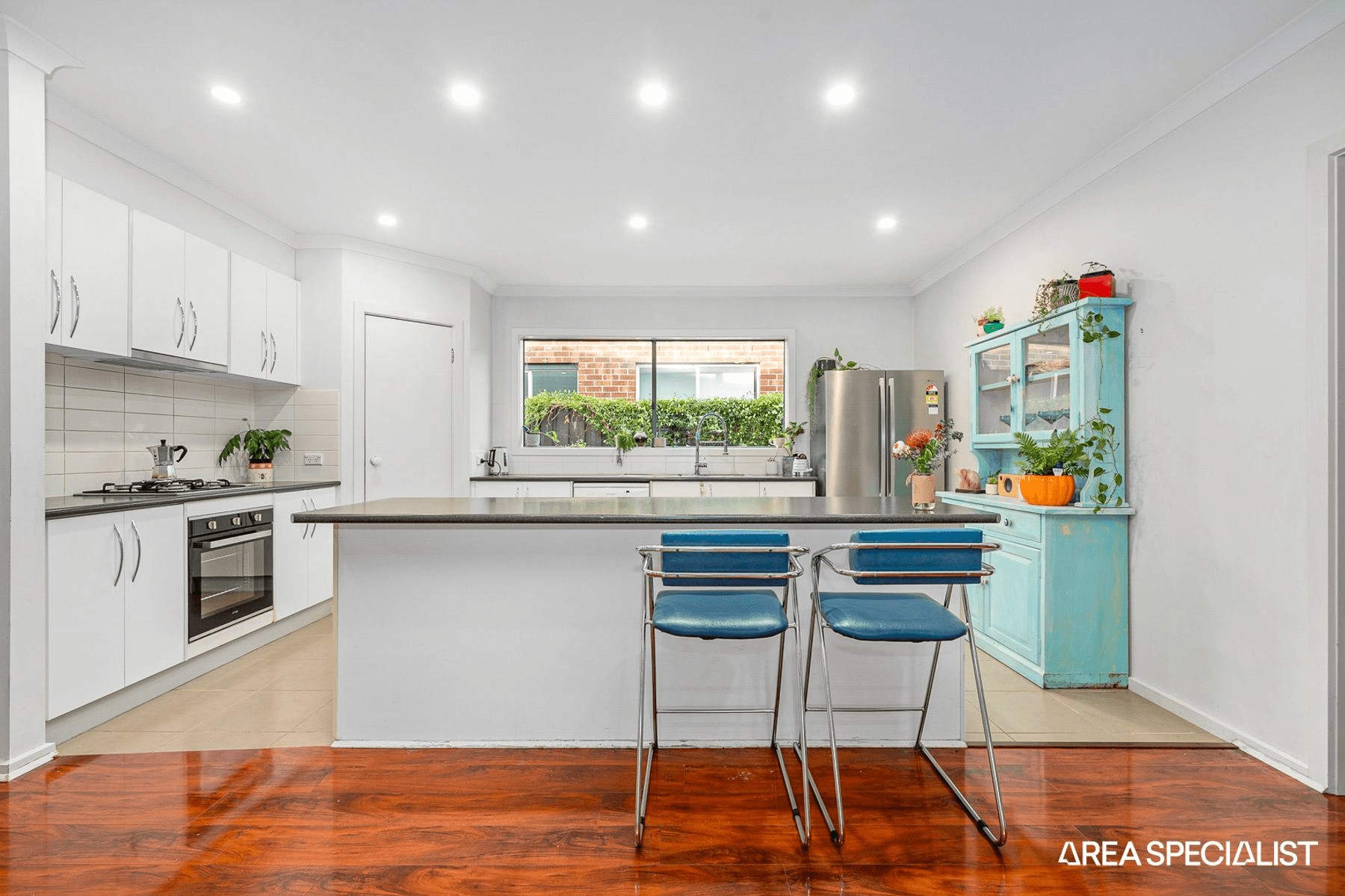 8 Sagan Drive, Cranbourne North, VIC 3977