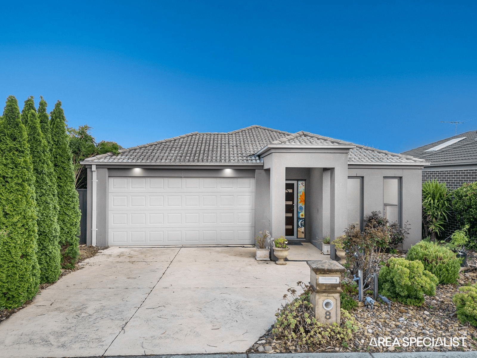 8 Sagan Drive, Cranbourne North, VIC 3977