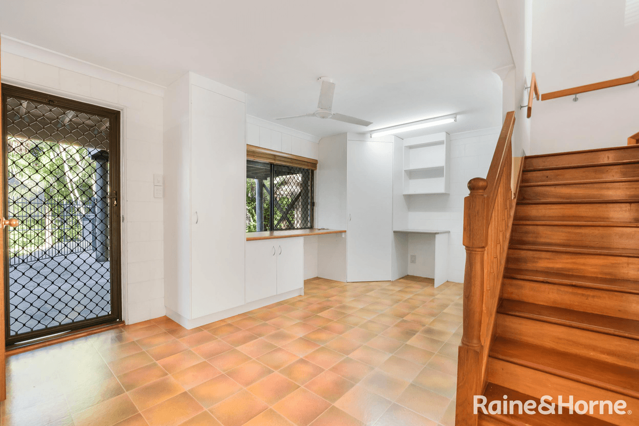 50 Adelaide Street, SOUTH GLADSTONE, QLD 4680