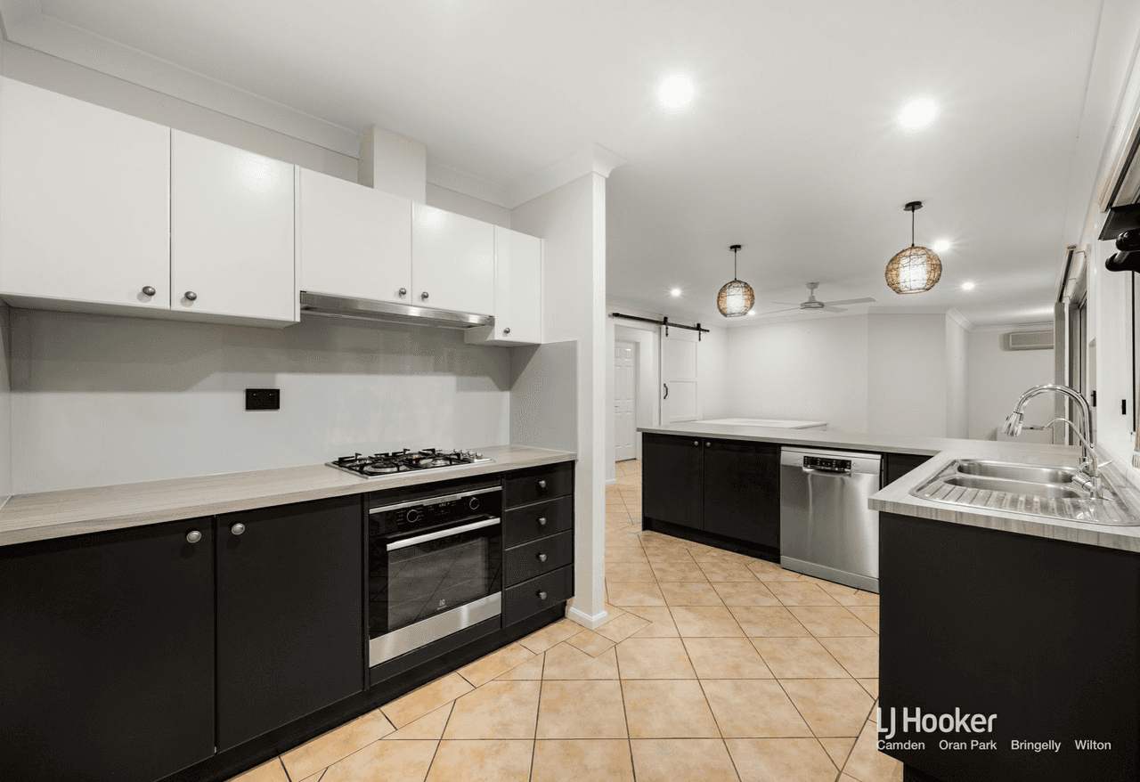 9 Hudson Place, BARGO, NSW 2574