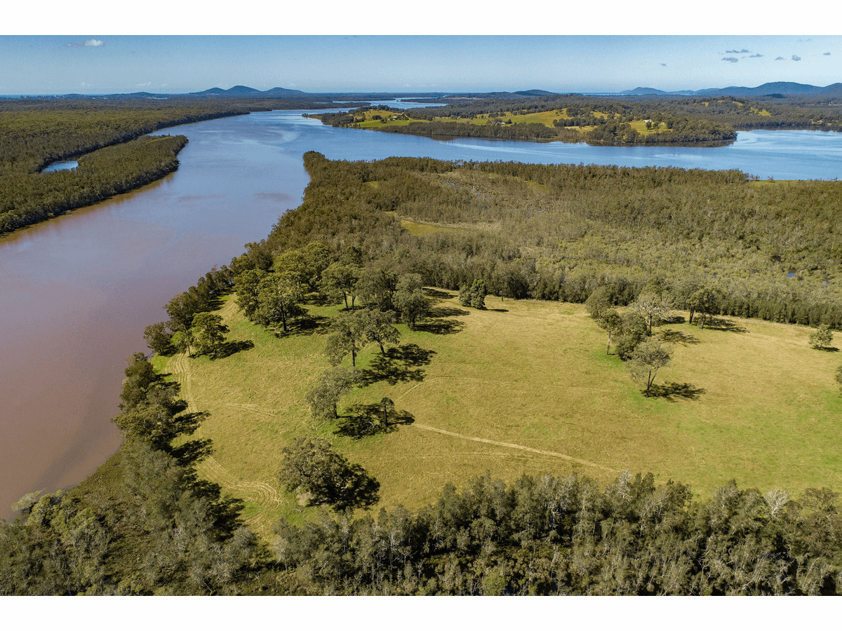 840 Locketts Crossing Road, COOLONGOLOOK, NSW 2423