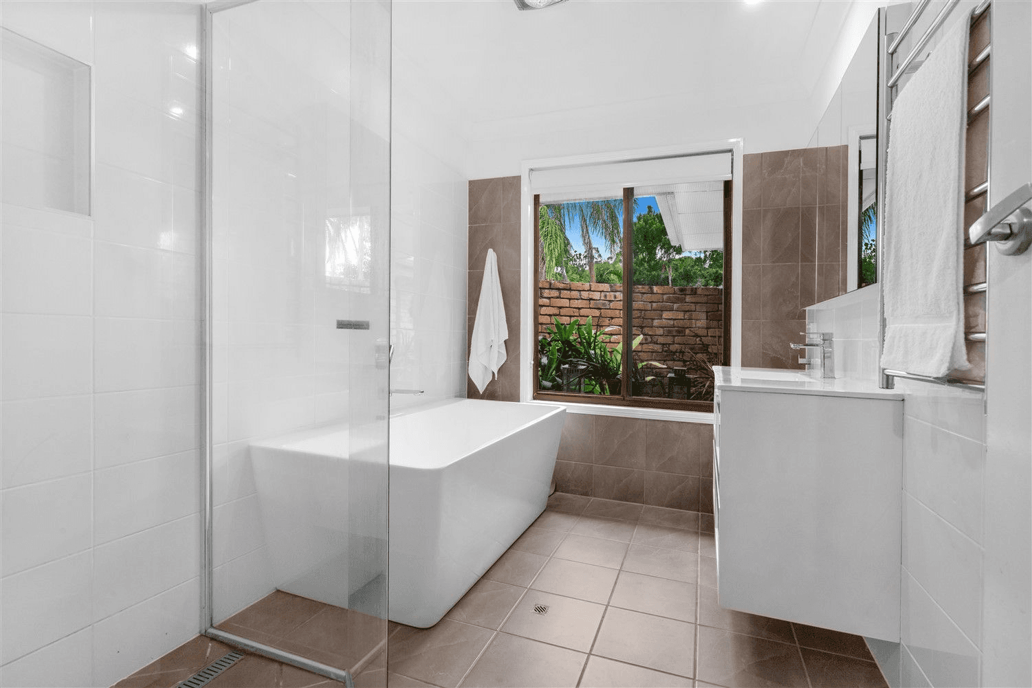 47 Raeside Street, WESTLAKE, QLD 4074