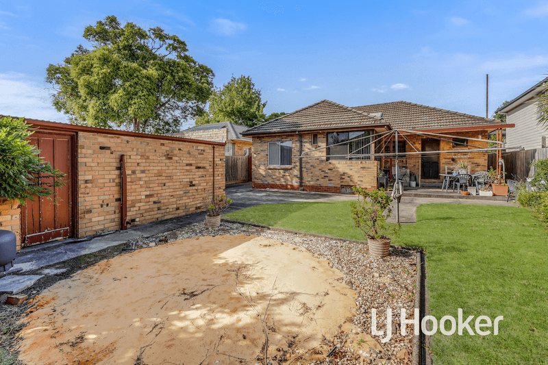 63 Parkmore Road, BENTLEIGH EAST, VIC 3165