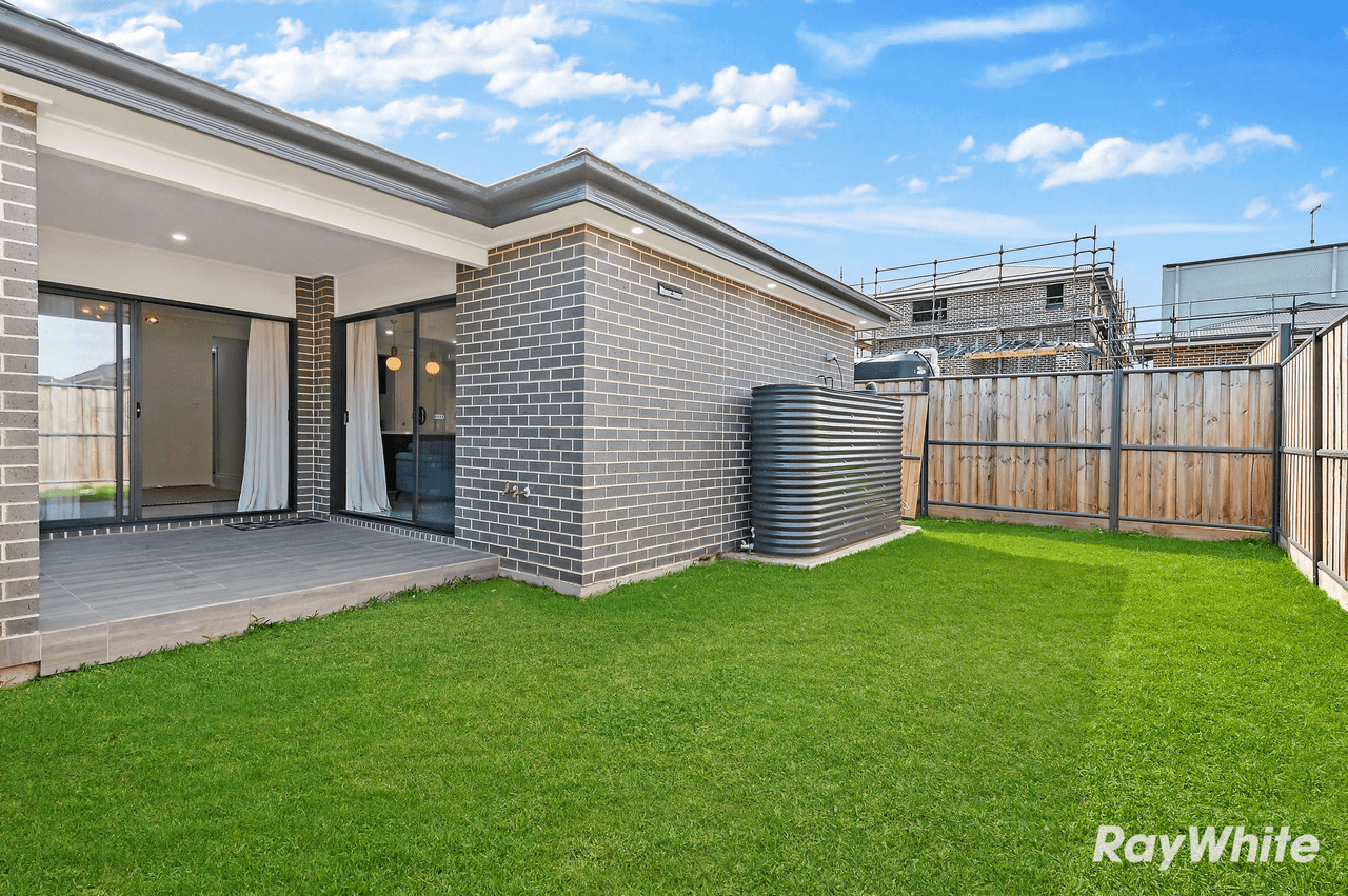 68 Stockhorse Avenue, BOX HILL, NSW 2765