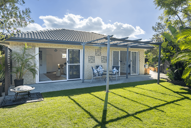 16 Cormorant Place, KINGSCLIFF, NSW 2487