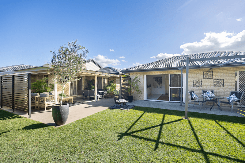 16 Cormorant Place, KINGSCLIFF, NSW 2487