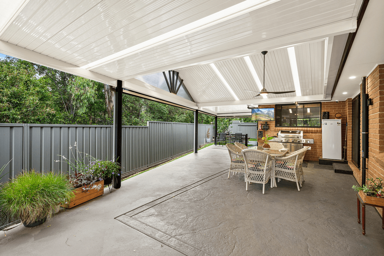 115 Daintree Drive, ALBION PARK, NSW 2527