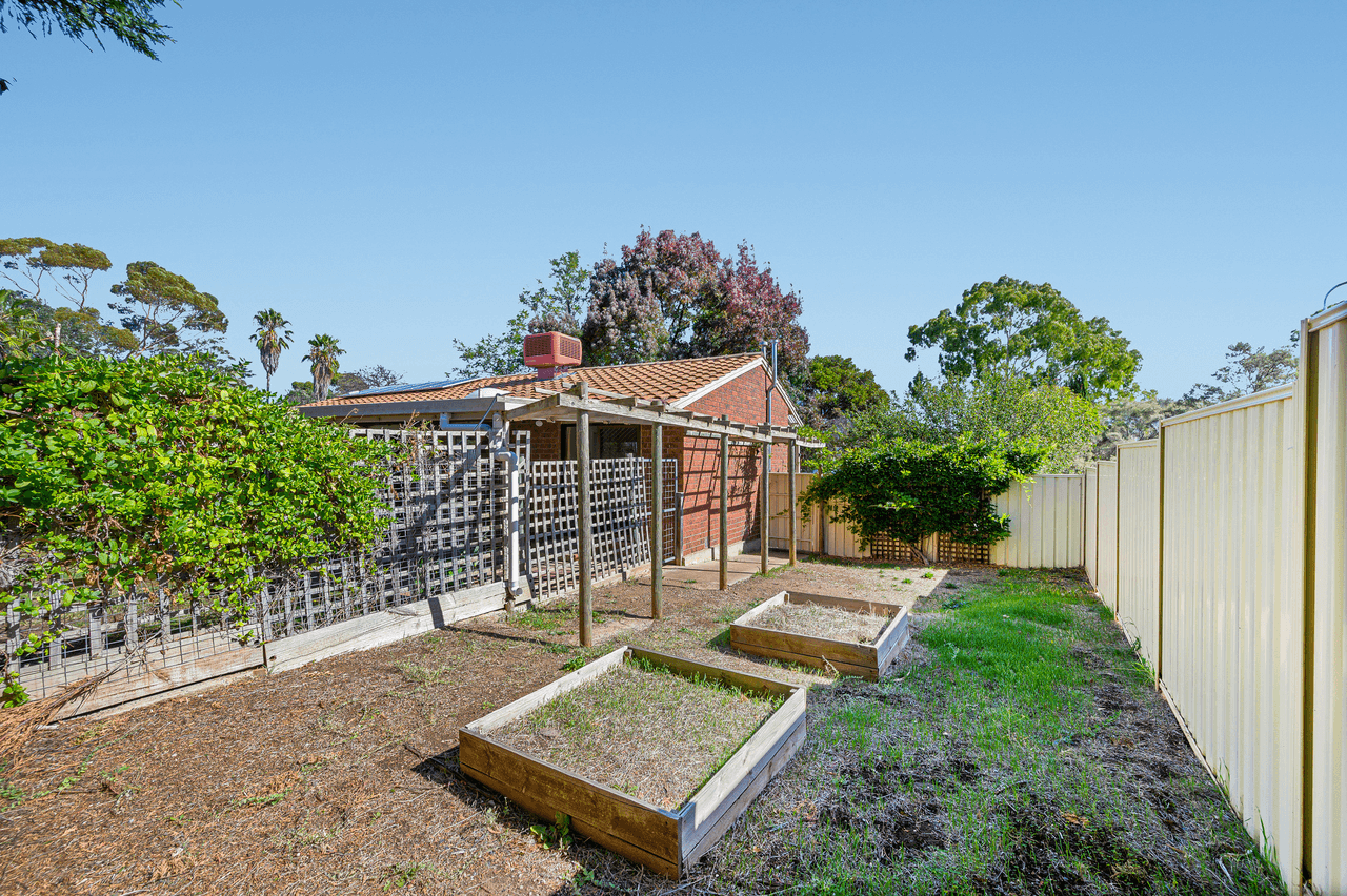 2 Paul Court, CHRISTIE DOWNS, SA 5164