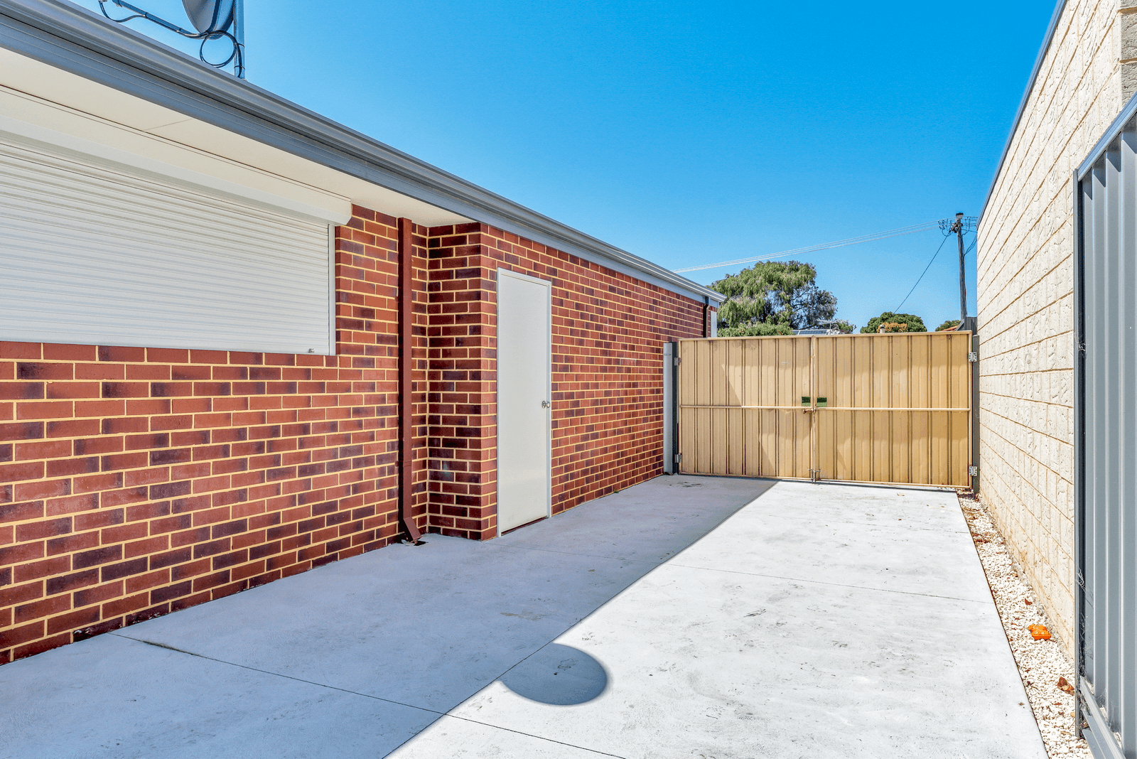 8 Willis Street, Warnbro, WA 6169