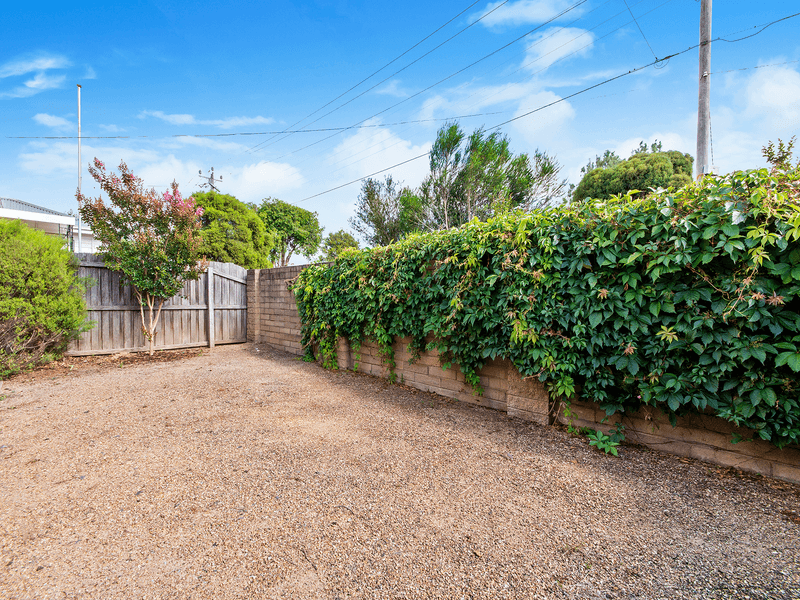 1/50 Maurice Street, Herne Hill, VIC 3218
