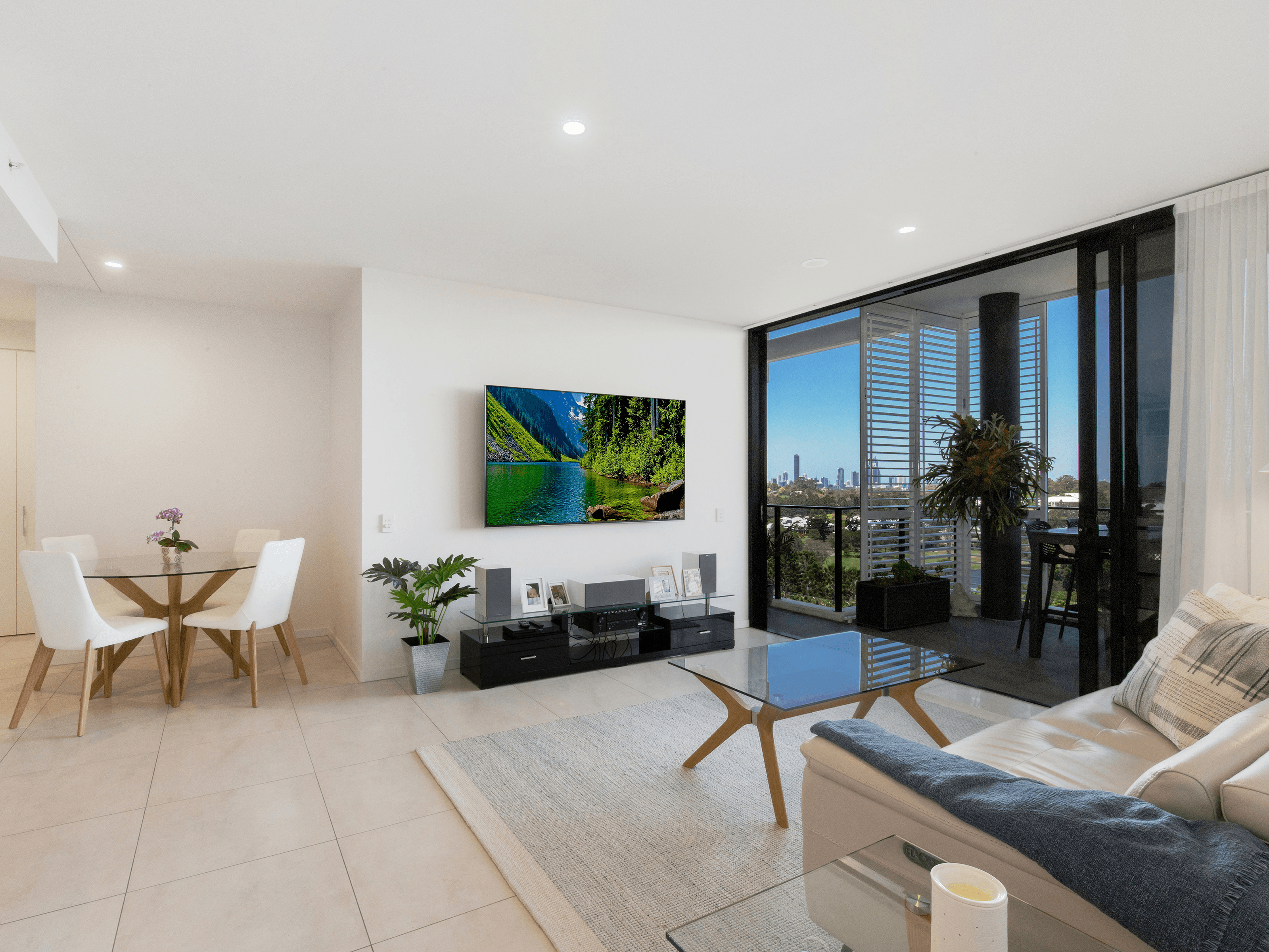 4075/21 Ross Street, BENOWA, QLD 4217