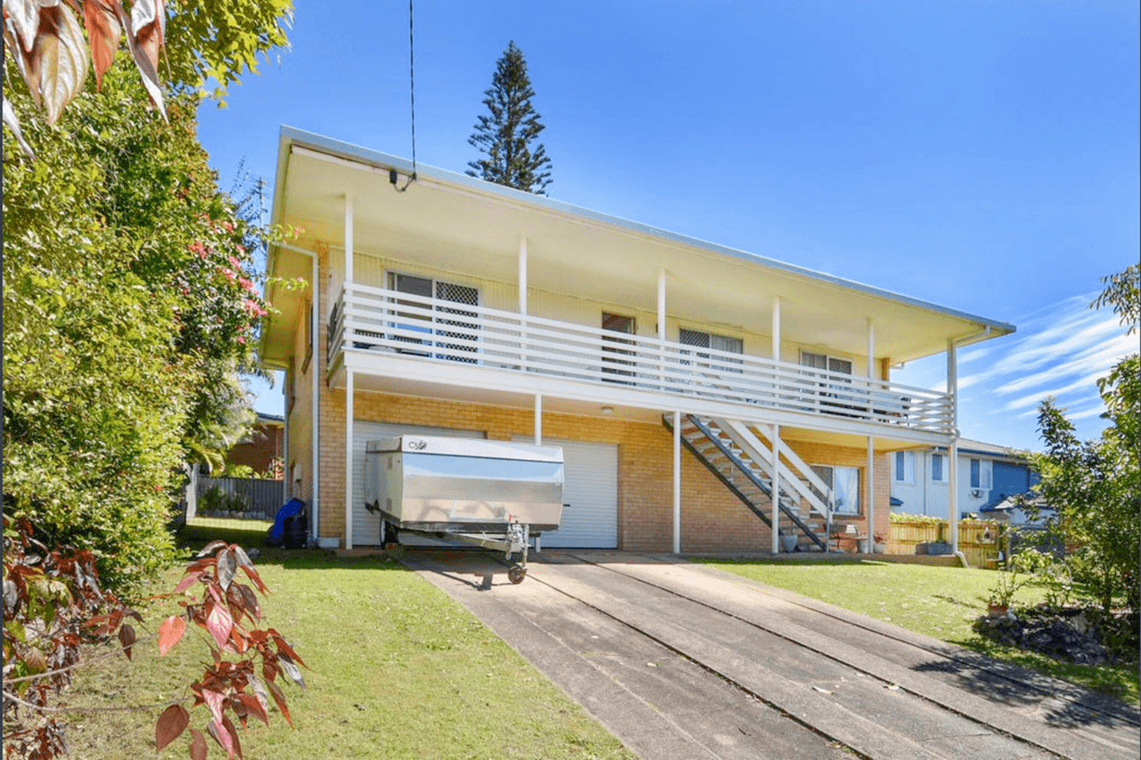 1 Gemson Crescent, Moffat Beach, QLD 4551