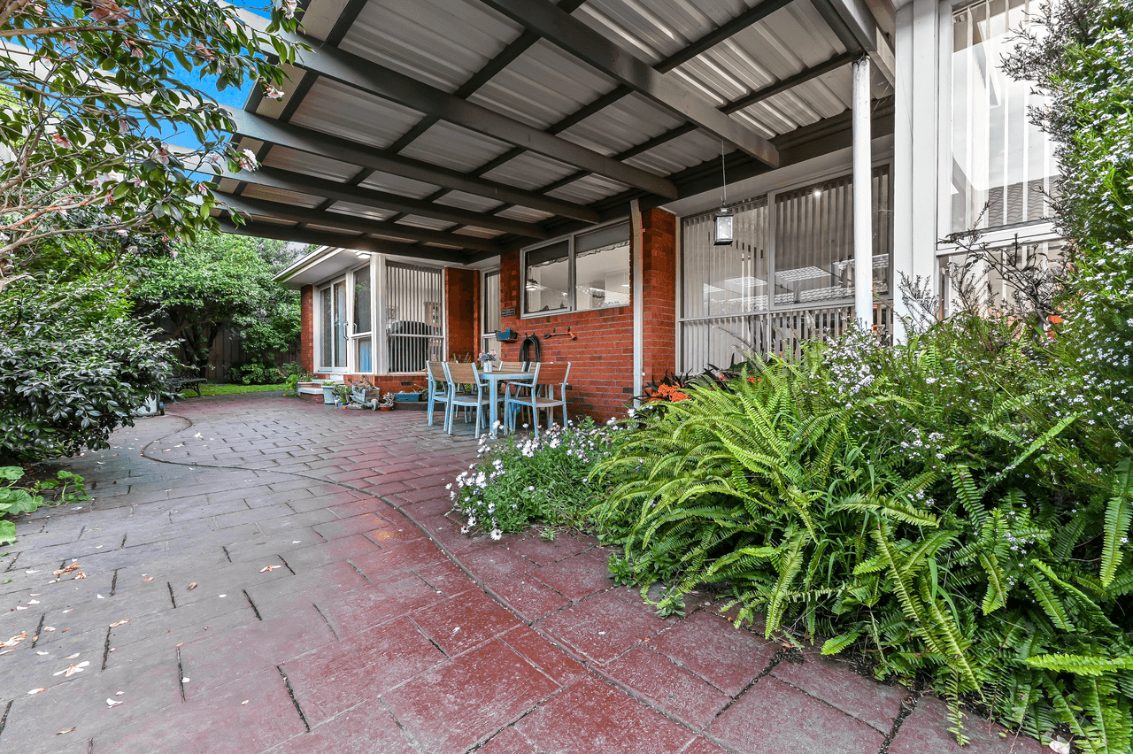 52 Lawless Drive, CRANBOURNE NORTH, VIC 3977