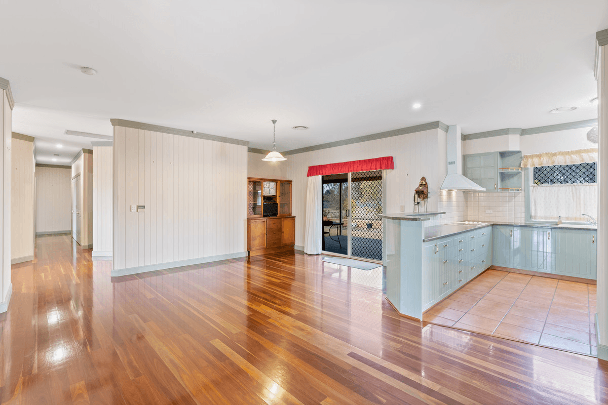 10 Helendale Drive, Helidon Spa, QLD 4344