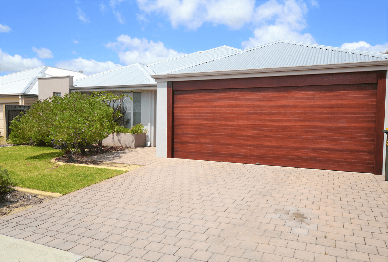 11 Evesham Drive, ELLENBROOK, WA 6069