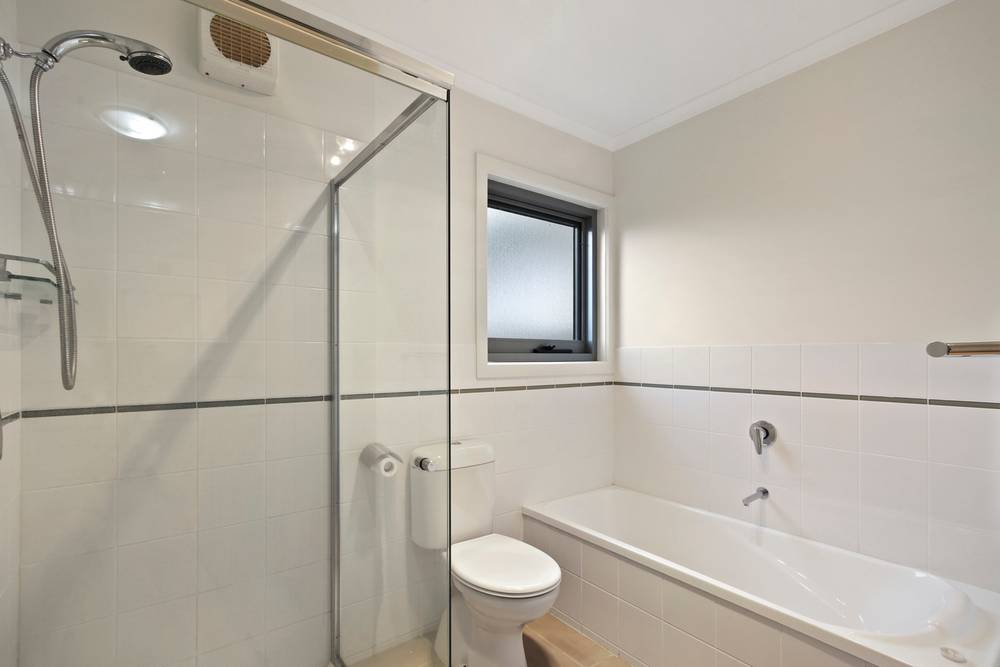 6 Green Court, Eagle Point, VIC 3878