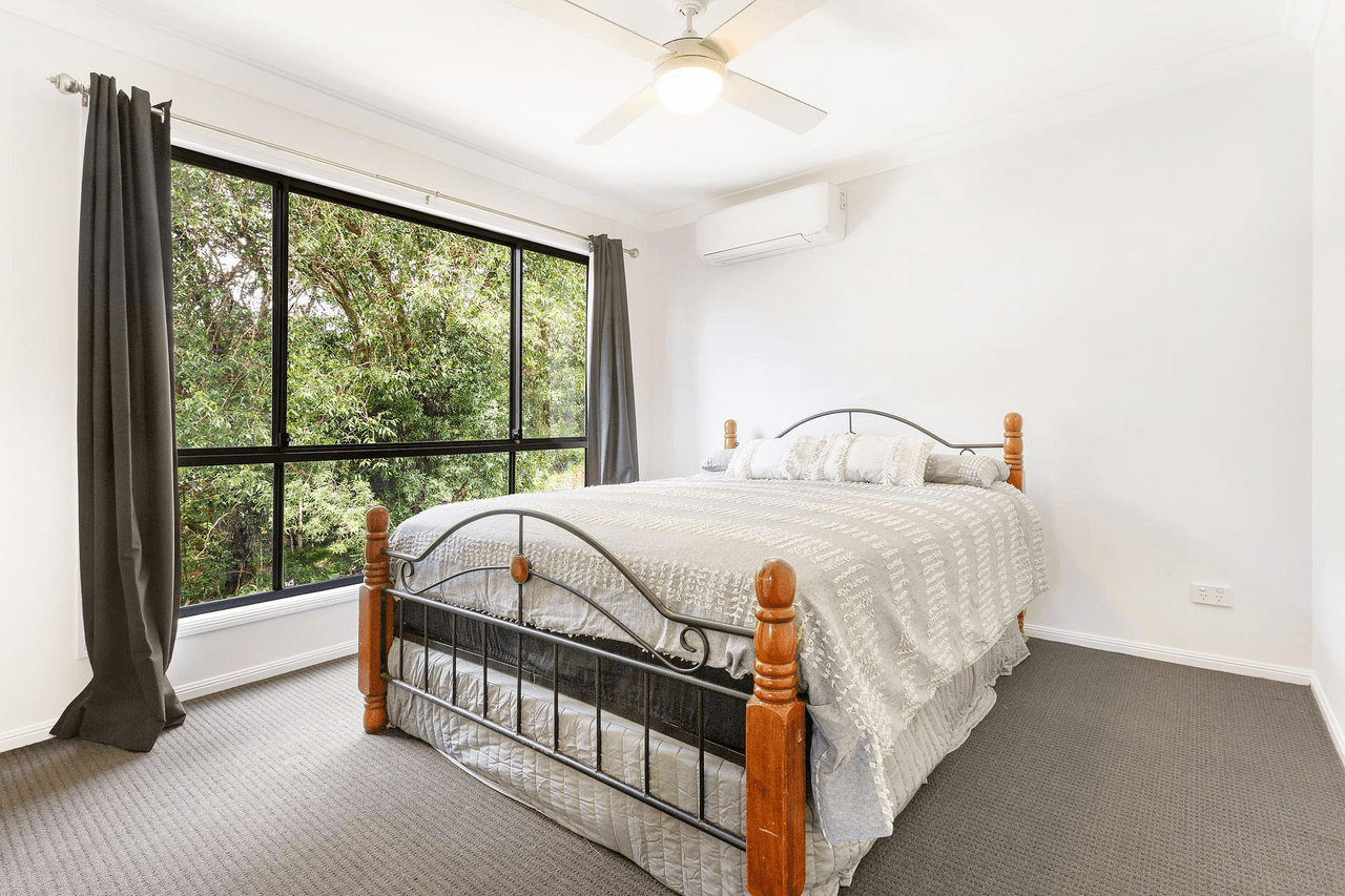 15 Palmer Avenue, OCEAN SHORES, NSW 2483