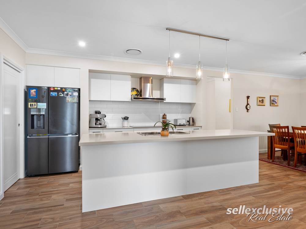 18 Vanillalily Close, Banksia Beach, QLD 4507