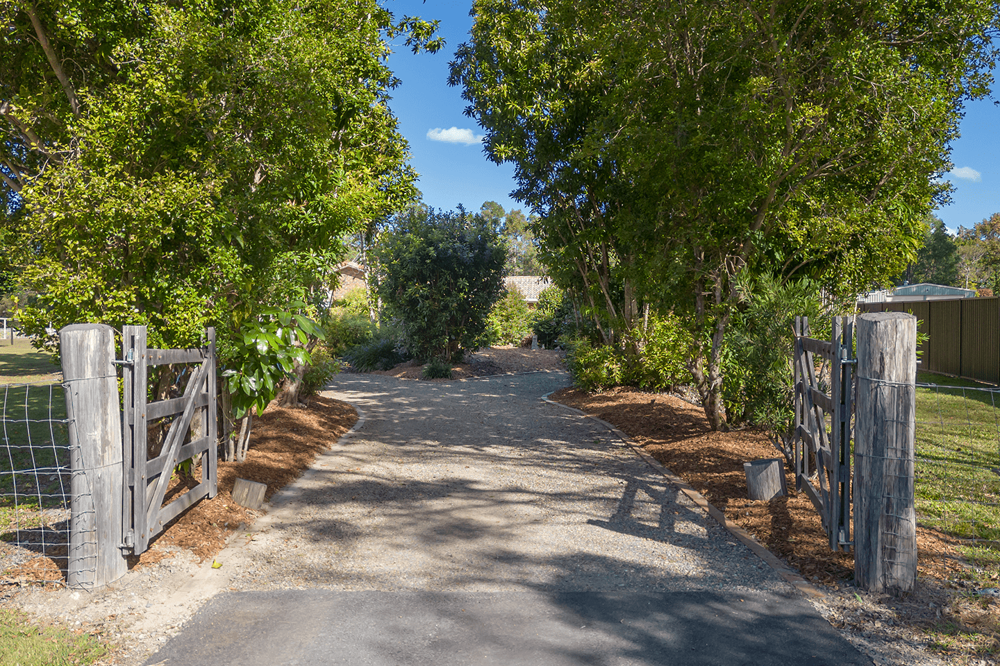 4 Bangalow Court, COOROY, QLD 4563