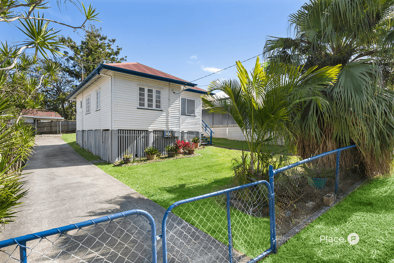 21 Long Street, Camp Hill, QLD 4152