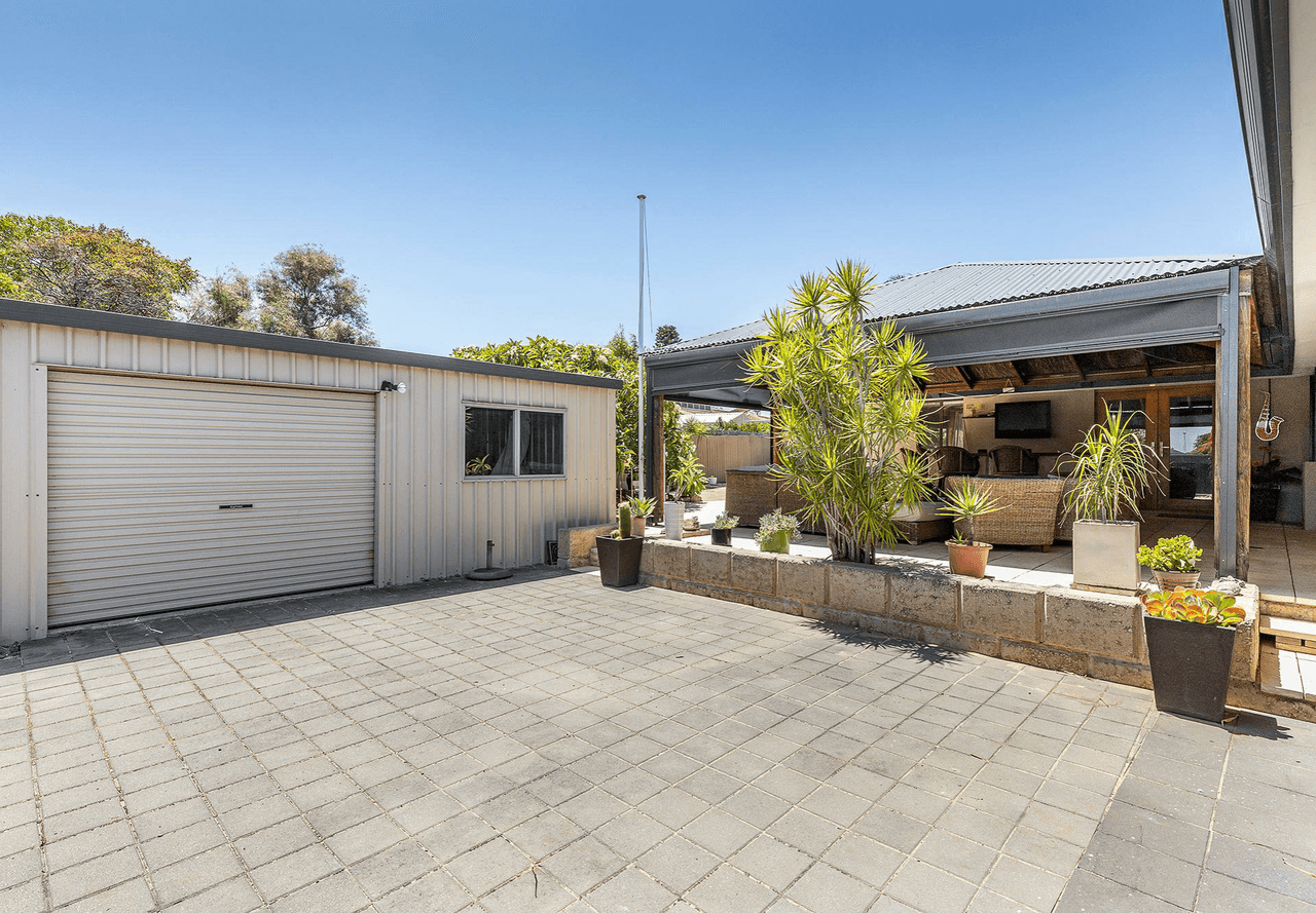 1 Blight Court, KINGSLEY, WA 6026