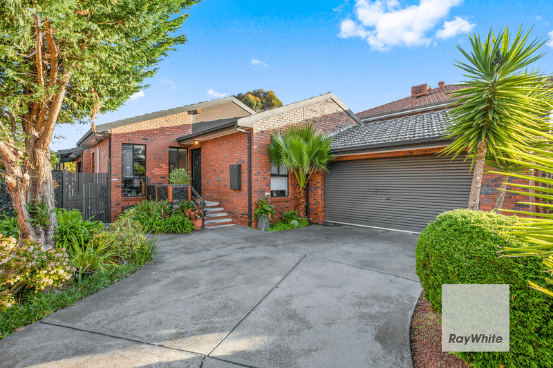 19 Messina Crescent, TAYLORS LAKES, VIC 3038